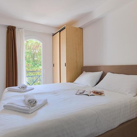 Hotel Delfin Omisalj ภายนอก รูปภาพ